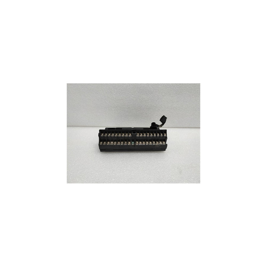 GE IC670CHS001E I/O Module product photo