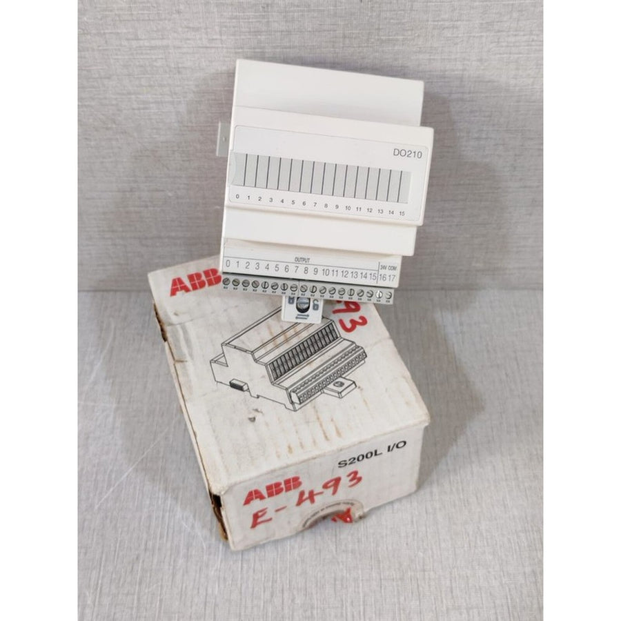 ABB DO210-492953501 I/O Module product photo